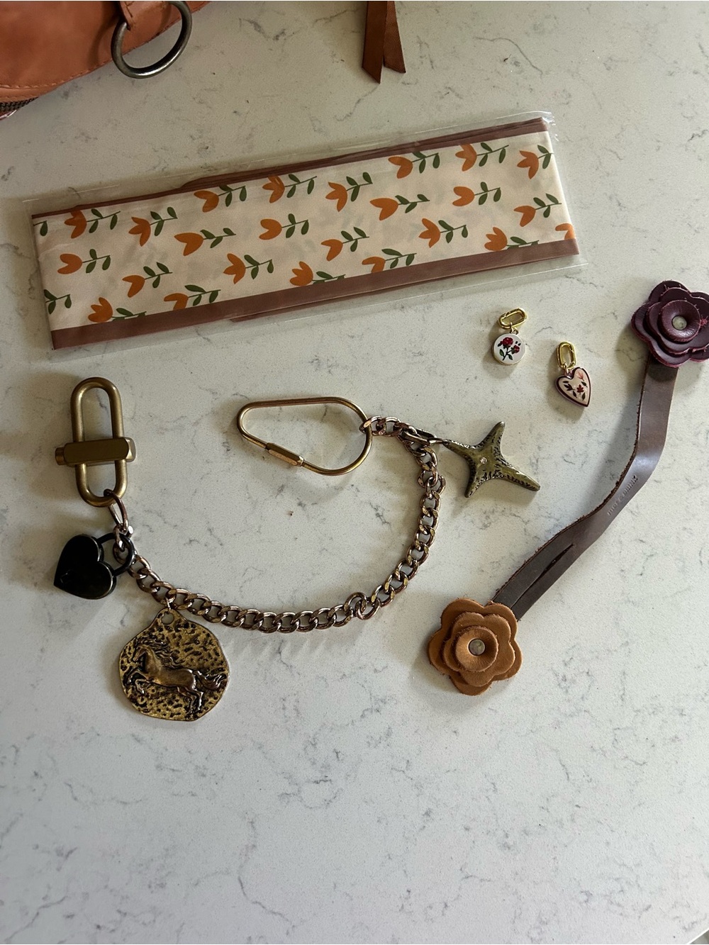 NWT Free People Sabo East West Bag in Saddle With Charms & Scarf - Picture 5 of 16